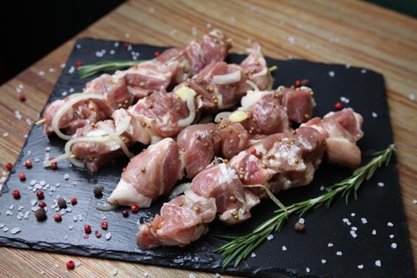 Шашлык из свиной шеи охлажденный