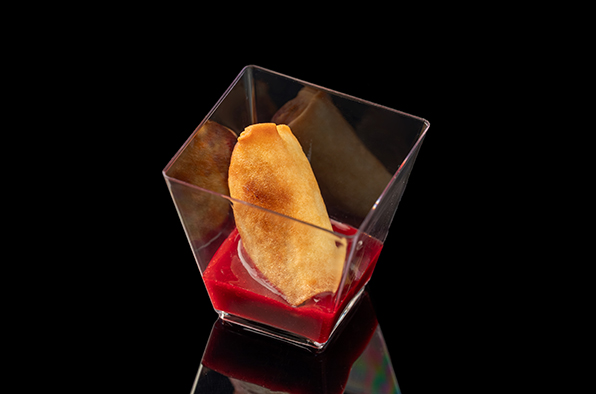 Хрустящие конвертики с томленой уткой