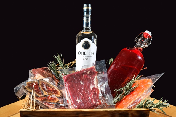 Подарочный бокс с водкой Онегин